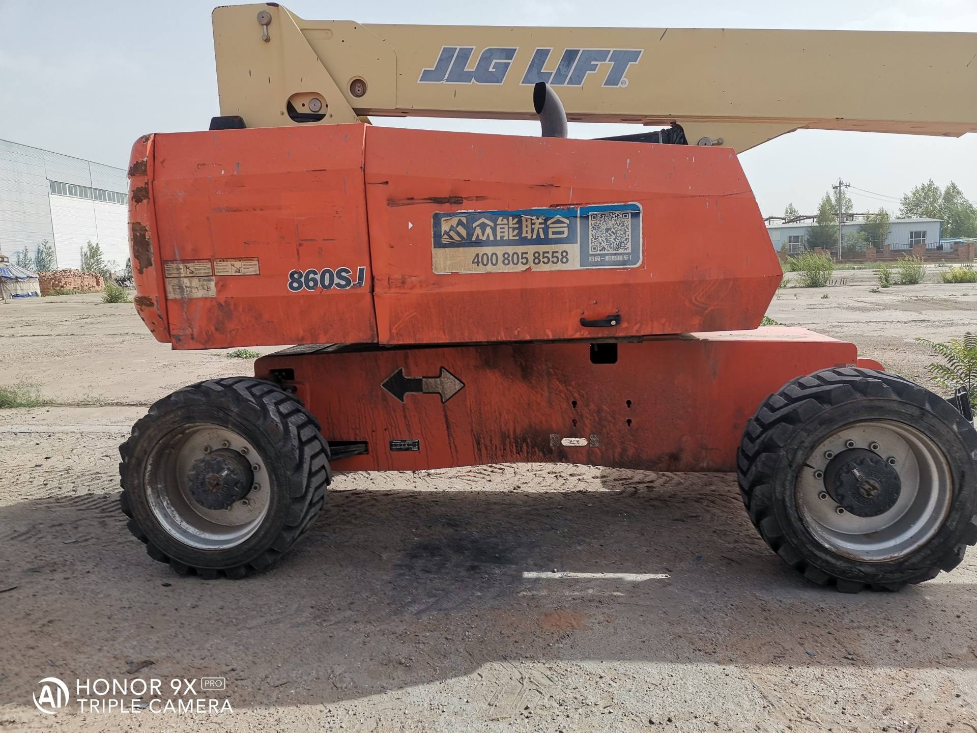 JLG used Engine driven boom lifts 860SJ